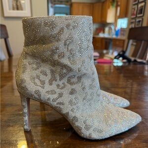 Gianni Bini AnninaTwo leopard print rhinestone stiletto dress booties - Size 8.5